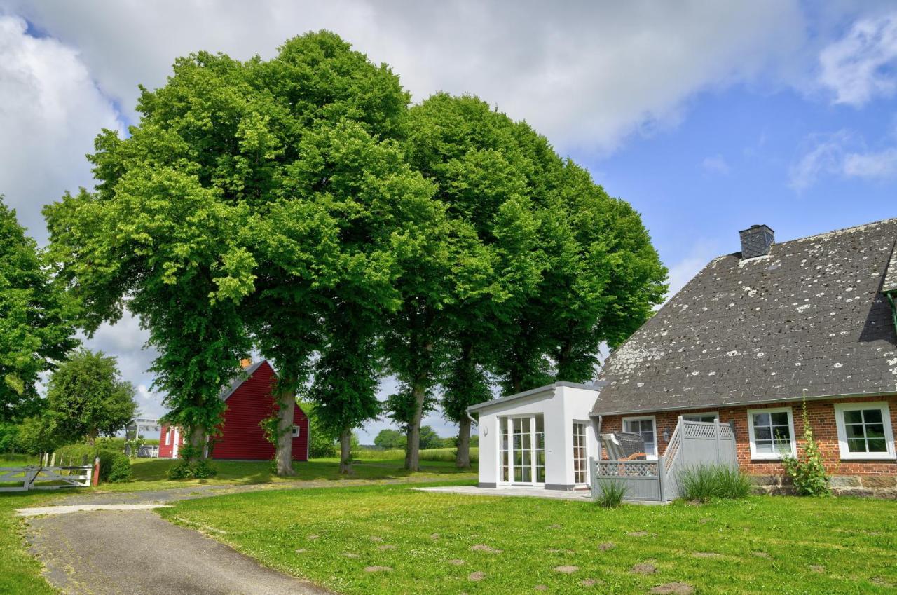 Fewo1846 - Rotes Haus - Idyllisch Gelegenes Haus Mit 2 Schlafzimmern Und Grossem Grundstueck Husby  Kültér fotó